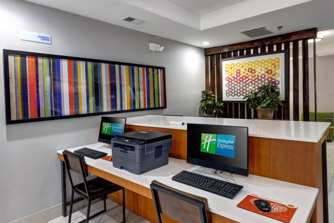 Holiday Inn Express Hotel & Suites Shelbyville By Ihg Zewnętrze zdjęcie