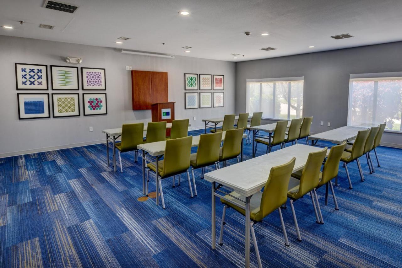 Holiday Inn Express Hotel & Suites Shelbyville By Ihg Zewnętrze zdjęcie