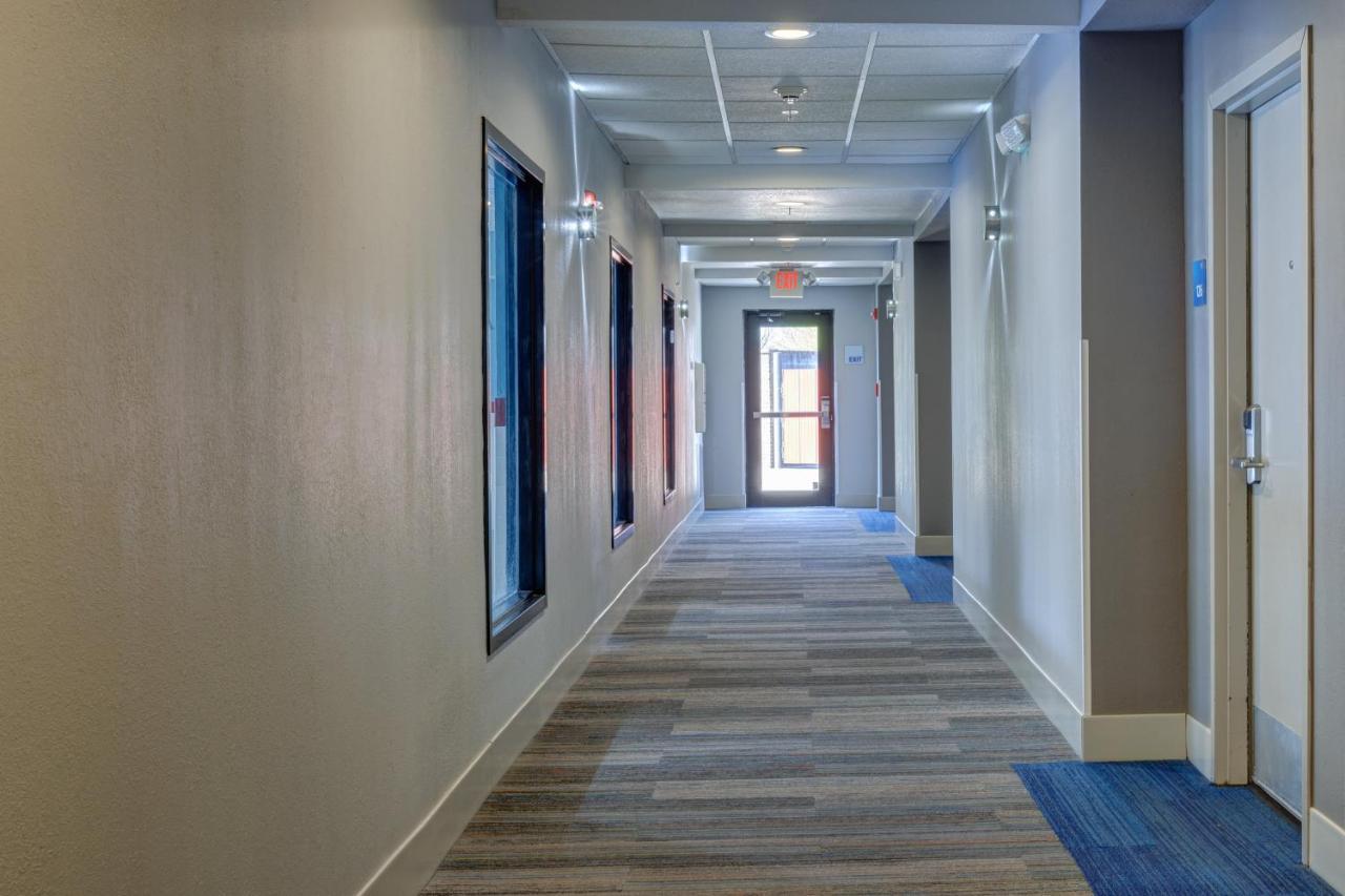 Holiday Inn Express Hotel & Suites Shelbyville By Ihg Zewnętrze zdjęcie