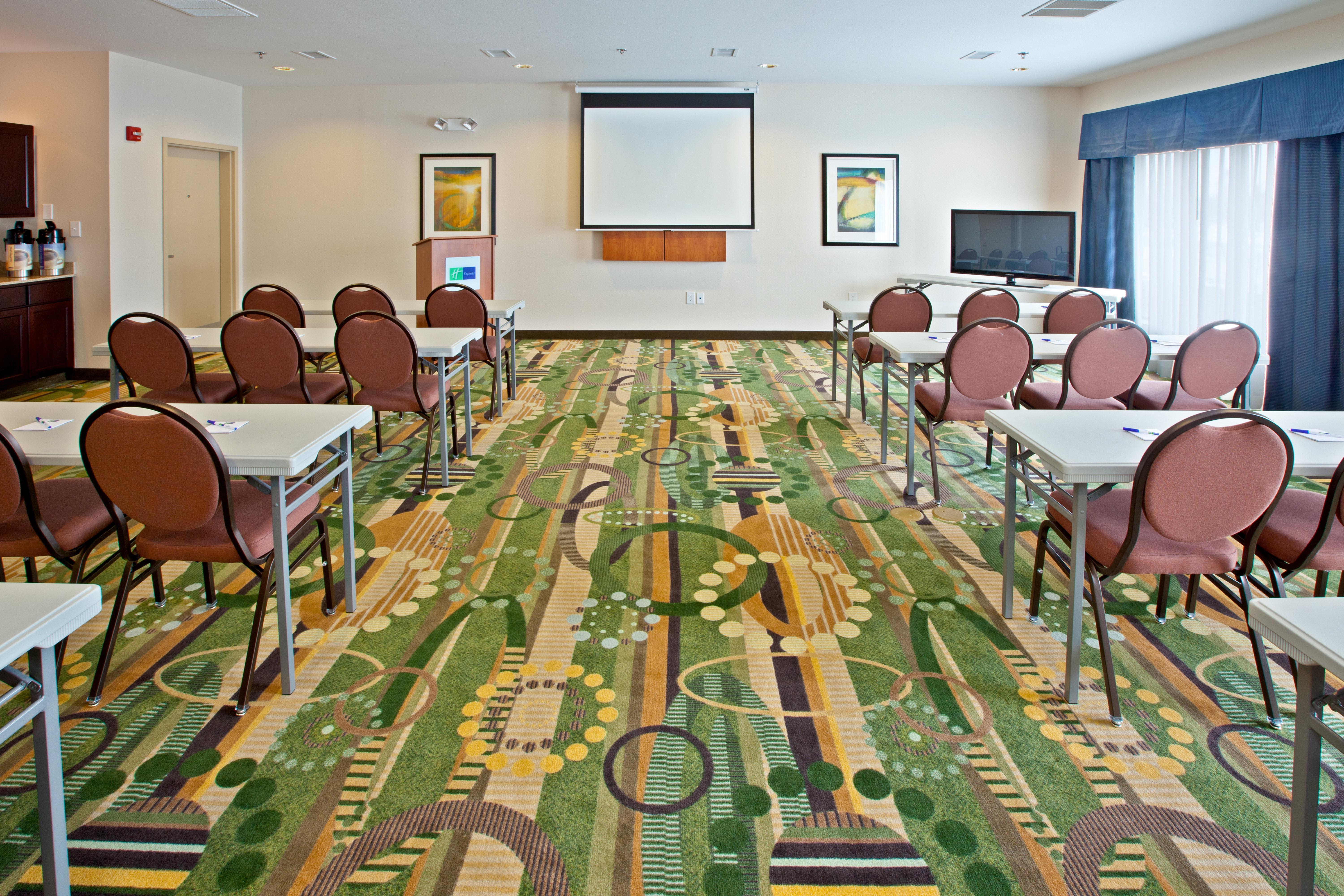Holiday Inn Express Hotel & Suites Shelbyville By Ihg Zewnętrze zdjęcie